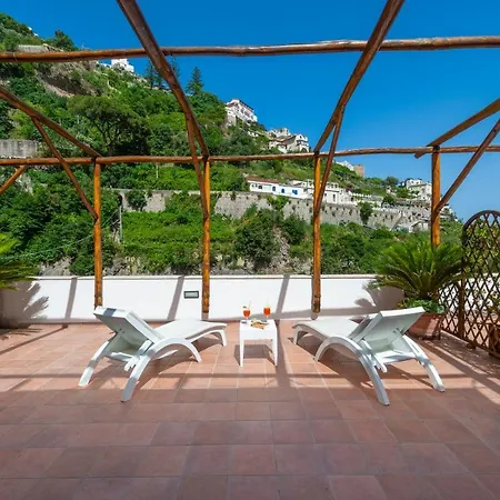 Hotel La Pergola 3*