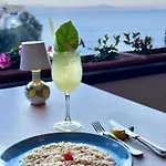 ホテル ラ ペルゴラ 3*