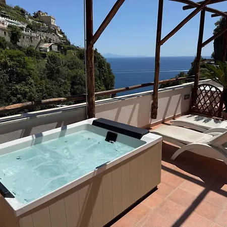 Hotel La Pergola 3*