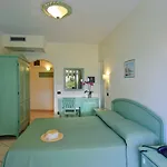 Hotel La Pergola 3*