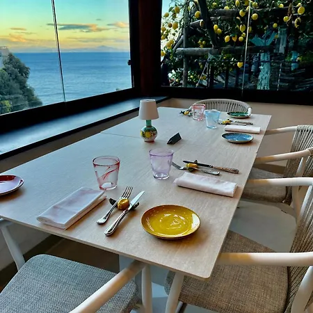 Hotel La Pergola 3*